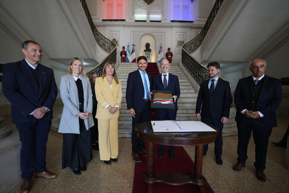 Pullaro y el embajador de Italia avanzaron en una agenda común para impulsar inversiones, ciencia y cultura