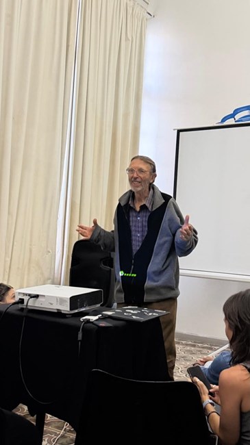 «El penúltimo bohemio»: una muestra que pone en valor a un guardián del patrimonio local