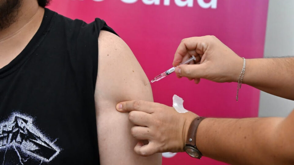 Salud: la campaña de vacunación antigripal ya alcanzó a casi 350.000 santafesinos