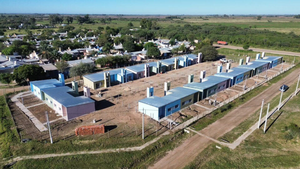 La gestión del gobernador Pullaro sortea 20 nuevas viviendas en Ceres
