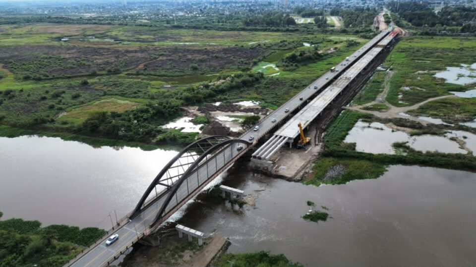 El nuevo Puente Carretero es la obra vial en construcción más larga de Argentina y la segunda de Sudamérica