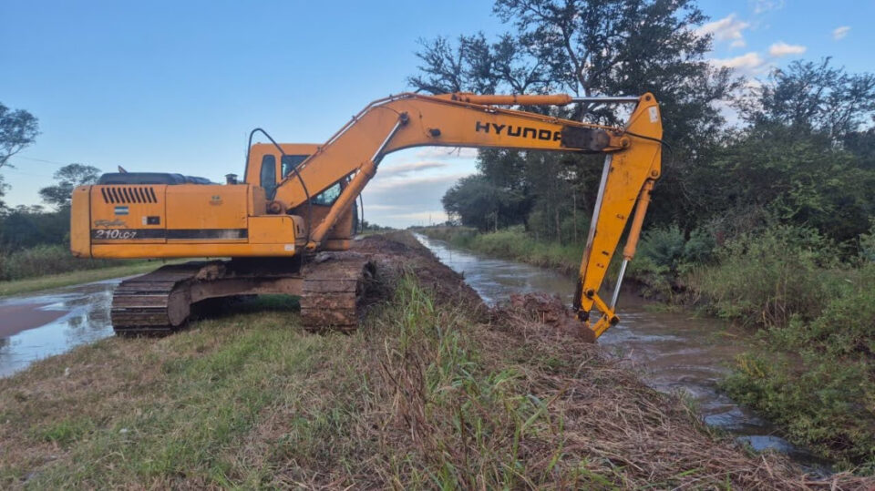 En un año complejo por las lluvias intensas, la gestión de Pullaro refuerza la protección hídrica en el departamento 9 de Julio