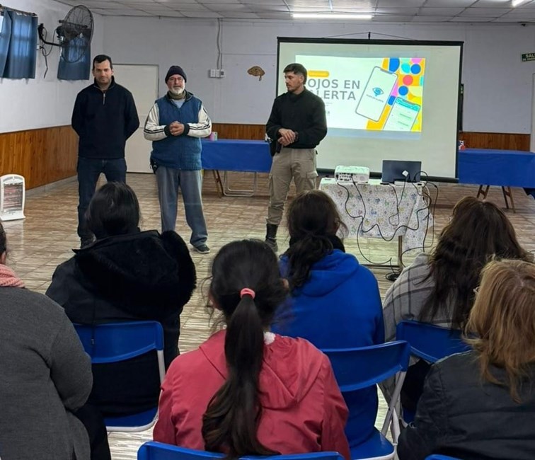 Ojos en Alerta llega a los Talleres Barriales