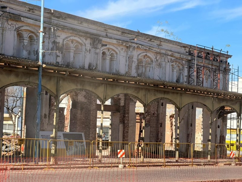 Ripamonti recupera su fachada: avanza la puesta en valor del edificio histórico