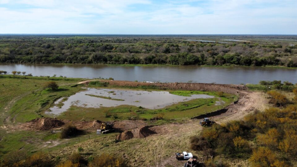 Cayastá refuerza la vieja defensa contra inundaciones