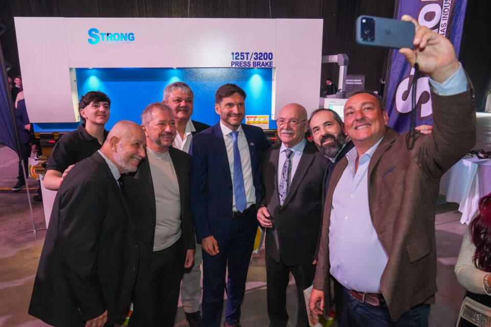 Pullaro: “Es momento de debatir un modelo nacional que privilegie la generación de empleo, el crecimiento económico y cuide a nuestra industria”