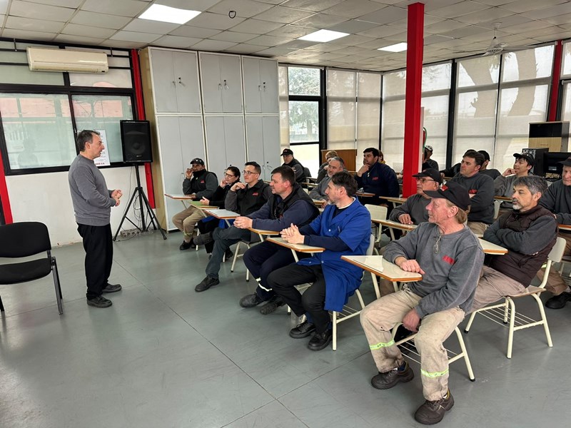 La seguridad vial como compromiso compartido: más de 400 trabajadores se capacitan en Manejo Seguro