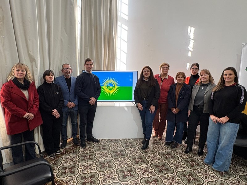 Un hito para la identidad local: Viotti presentó de forma oficial la bandera de Rafaela