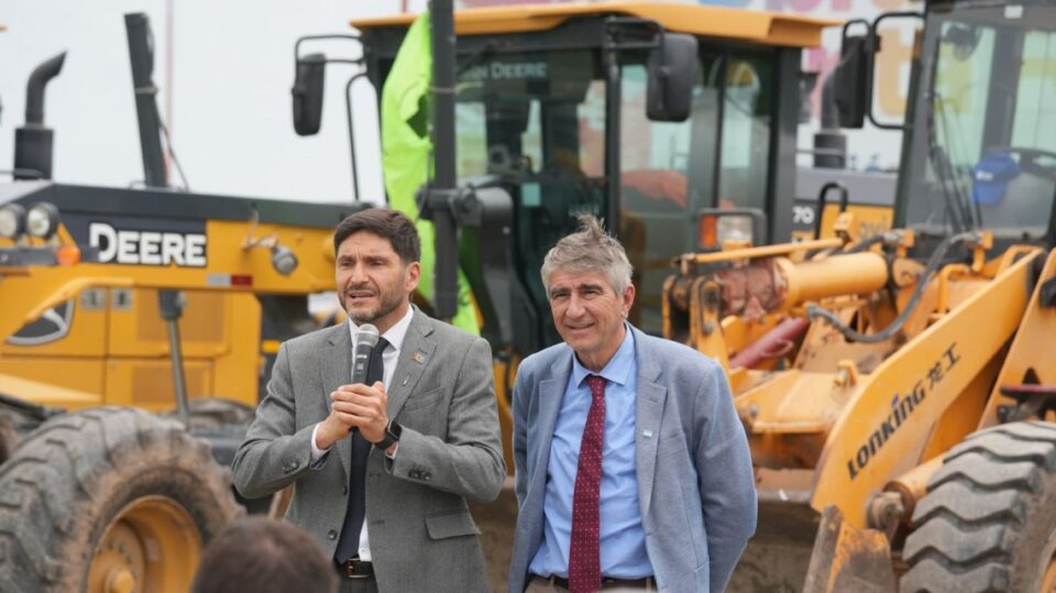 Pullaro: “En Santa Fe tenemos el plan de obra pública más ambicioso del país y con una mirada productiva”