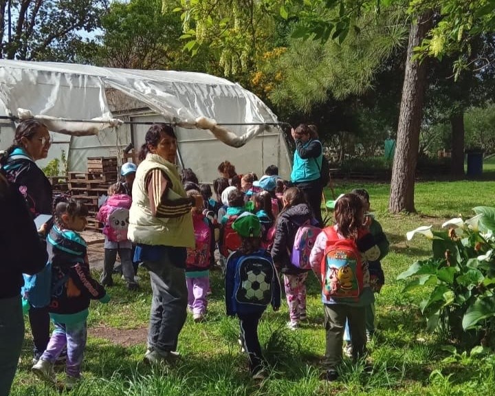 Recorridos que vinculan a estudiantes con el cuidado ambiental