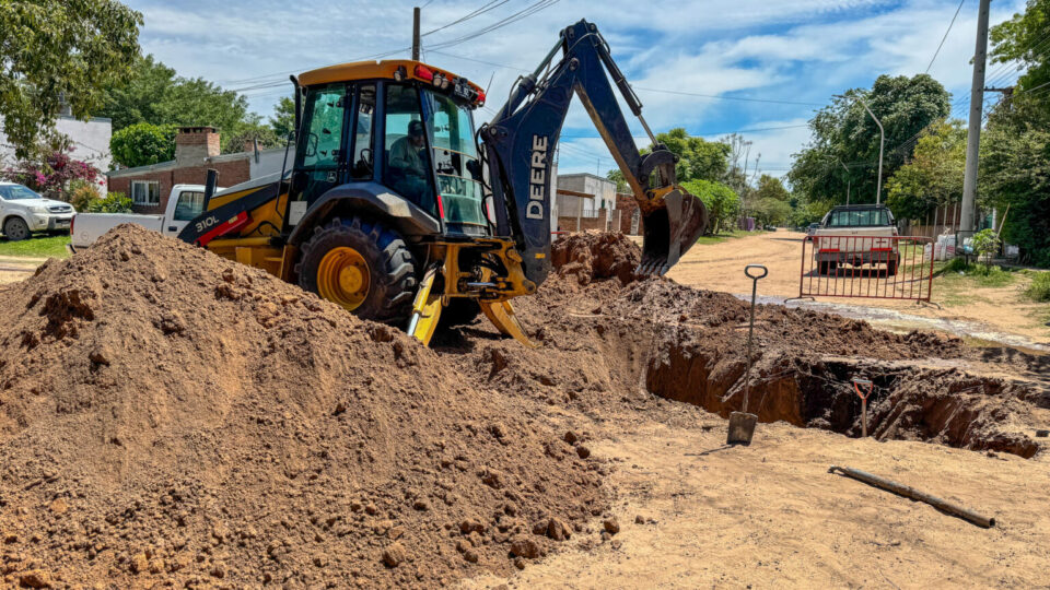 CAYASTA: Comenzó la obra de desagües en barrio Sur