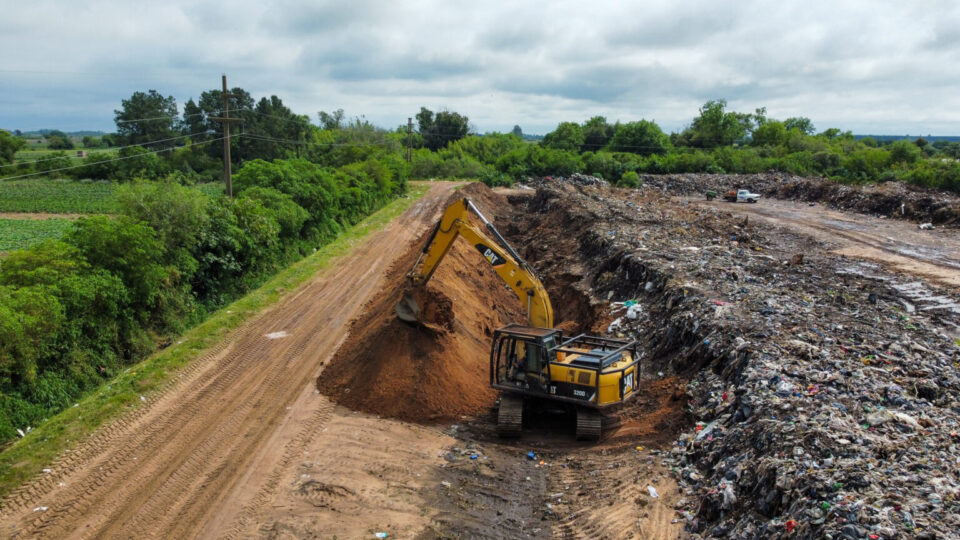 Cayastá avanza con el saneamiento del basural a cielo abierto para su futura erradicación